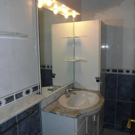 Artit Atic U Inmoestartit Apartment